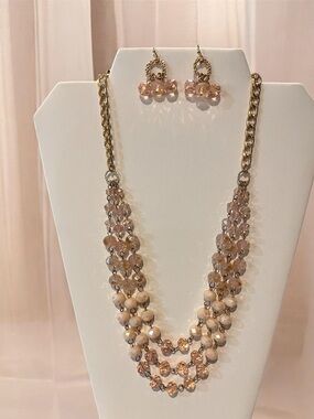 Vintage Elegant Blush Pink & Gold tone Multi-Strand Beaded Necklace Earring Set